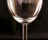 Decorama wijnglas met naam en afbeelding gesneden